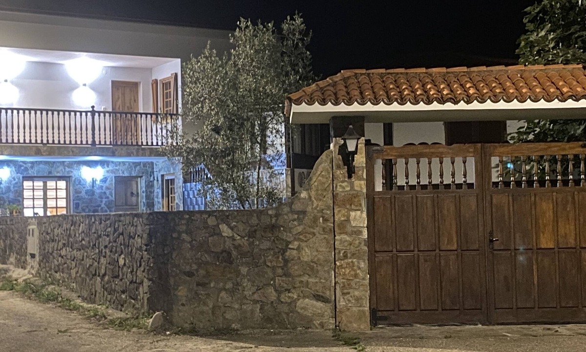 San Pedro de la Ribera House | Sea and Mountain Entire house private estate