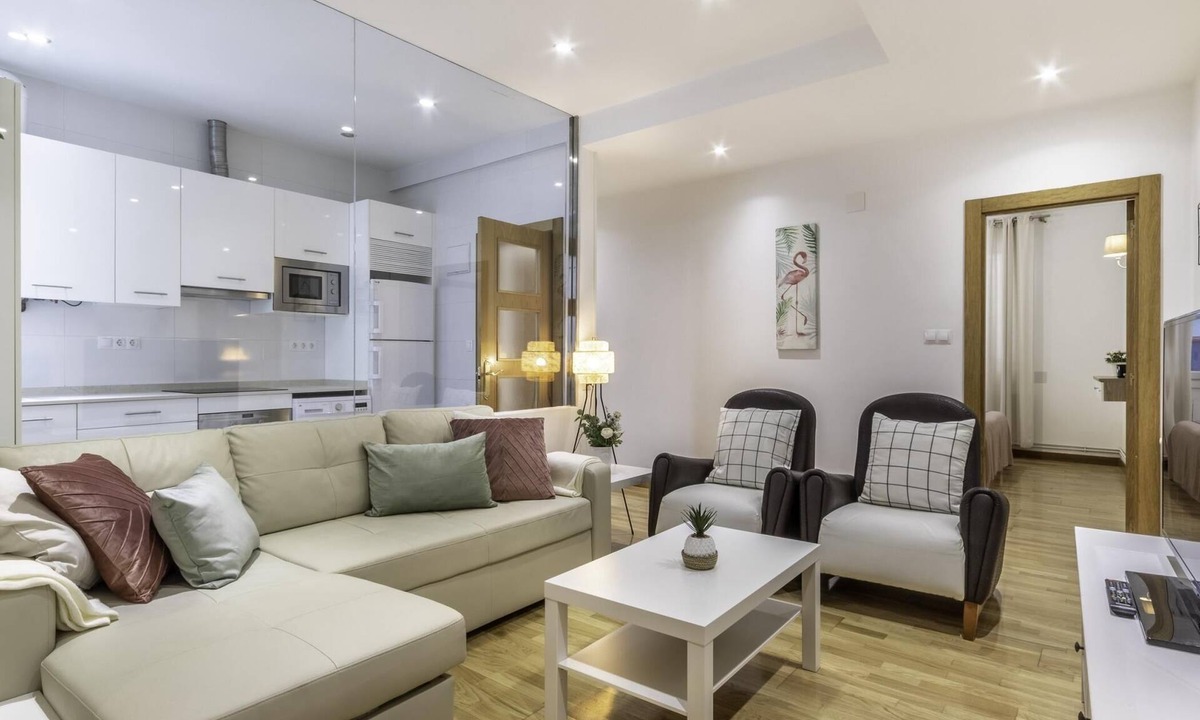 Bilbao City Centre Apartment | Spacious and cosy in the Azkuna Centre