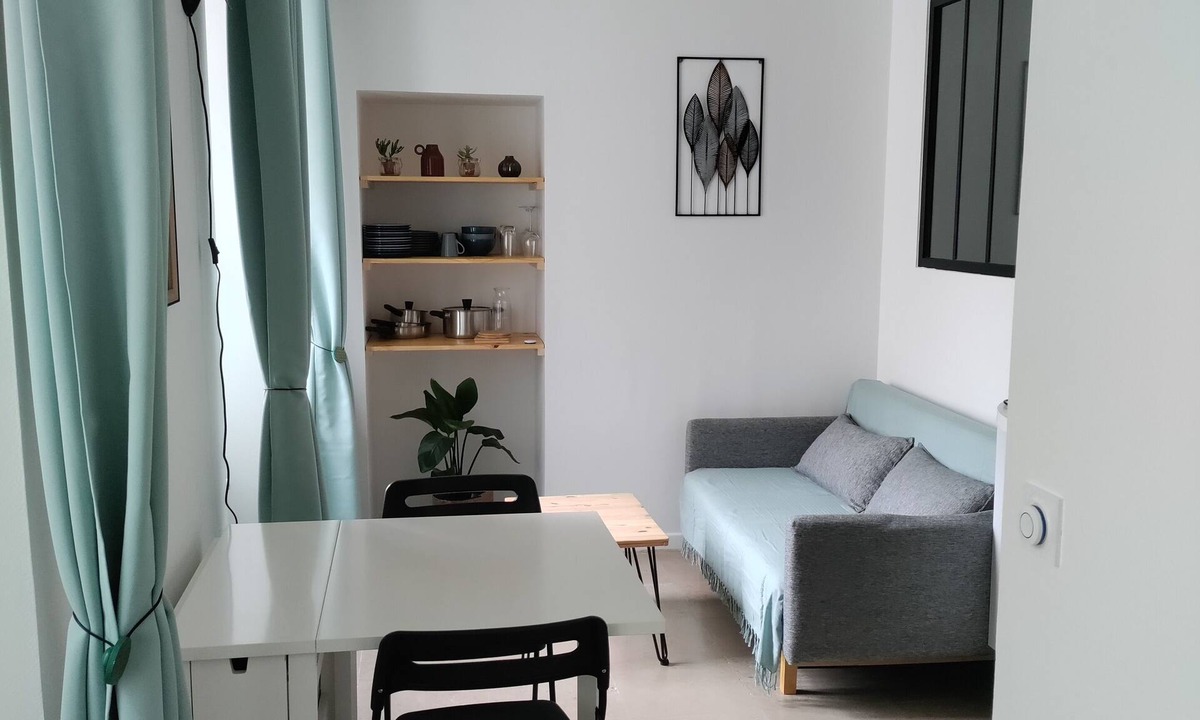Fontainebleau Apartment | Studio Bois DHyver