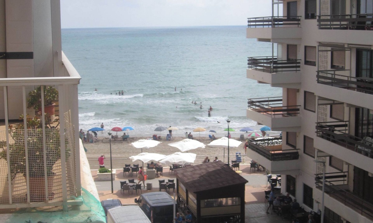 Mareny Barraquetes Apartment | Sunny beach apartment in Las Palmeres/Valencia