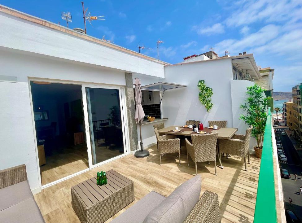 Las Palmas de Gran Canaria Apartment | Sunrise Terrace Apartment