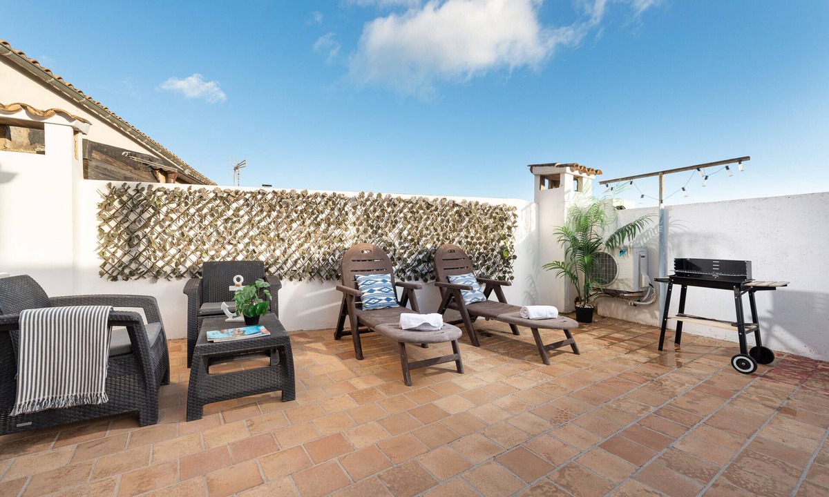 Old Town Alcudia Ski Chalet | Sunset Cas Sastre with private roof terrace and barbecue in the oldtown of Alcudia
