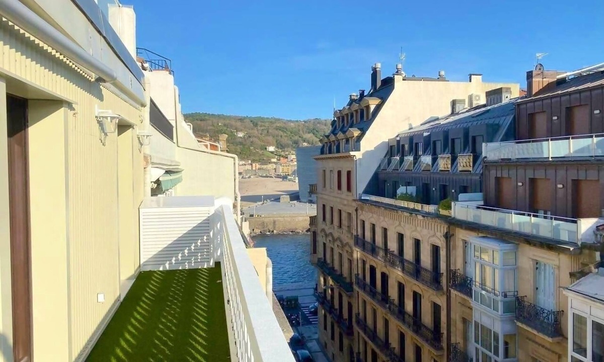 Old Town Apartment | "The Palms" new, ac, terrace, calm near Old Town
