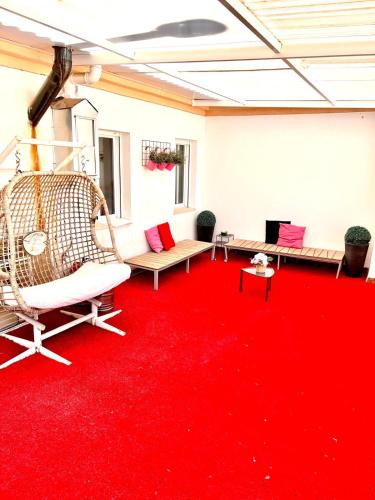 Churriana de la Vega Apartment | THE RED TERRACE PENTHOUSE A 7Km CITY CENTER GRANADA