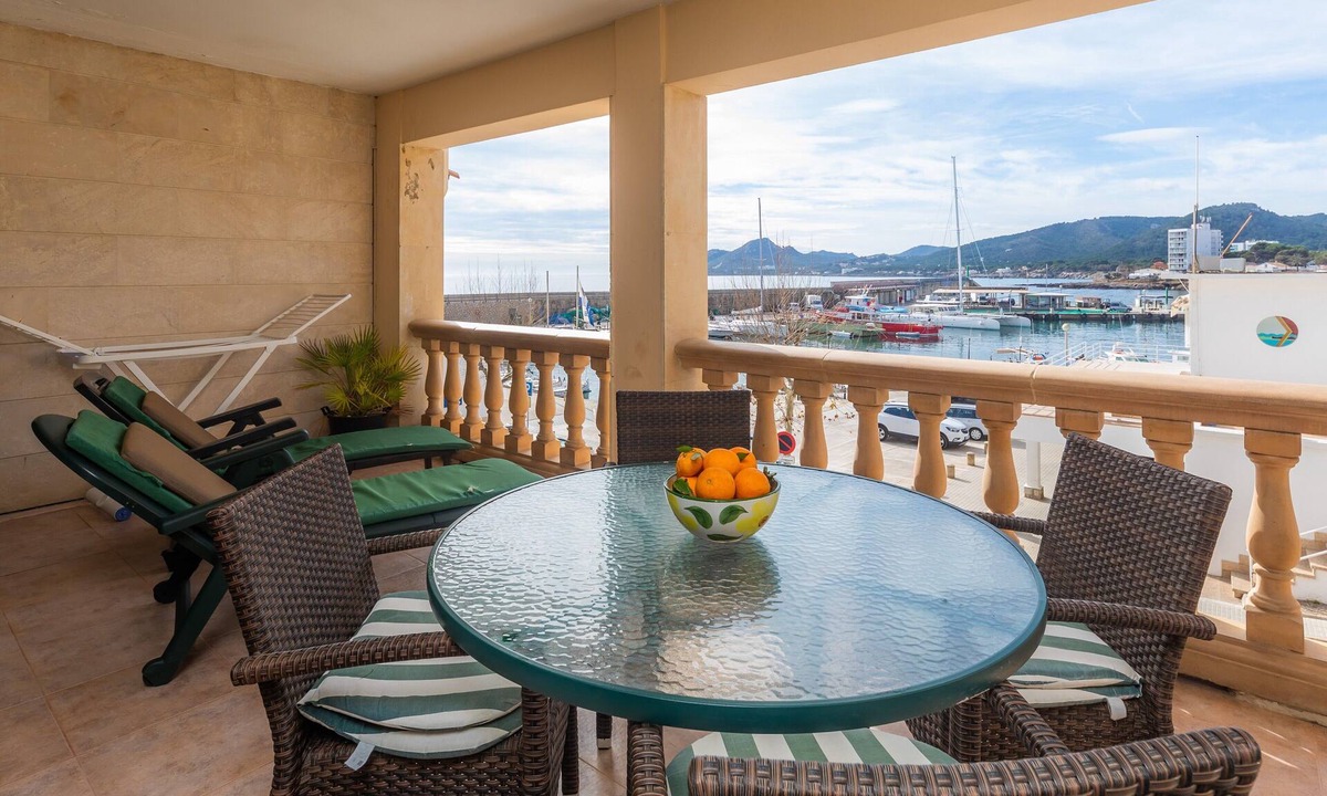 Es Pelats Apartment | Vacation Apartment "Maritim" with Sea & Mountain Views, Wi-Fi, and Terrace