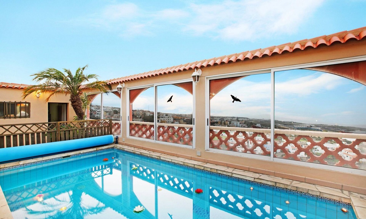 Tejina Apartment | Vacation Apartment "Petite Paradise" with Terrace and Wi-Fi