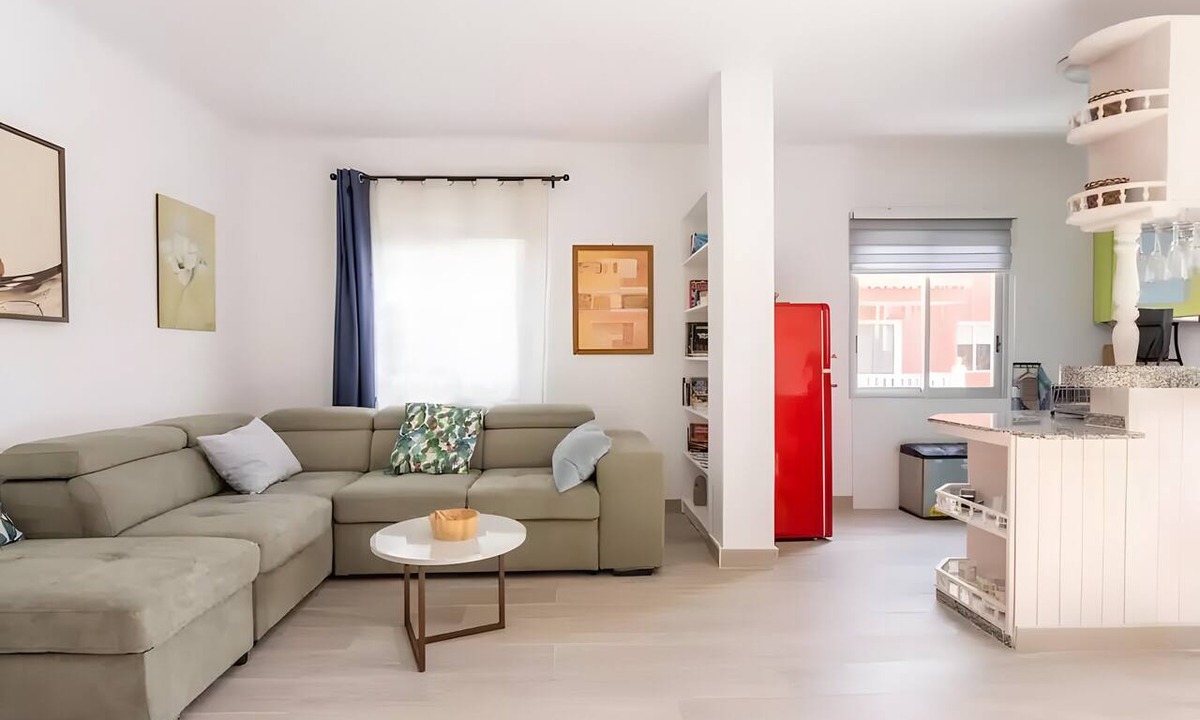 La Jaca Apartment | Vacation Apartment 'South Side Paradise' with Sea View, Balcony and Wi-Fi