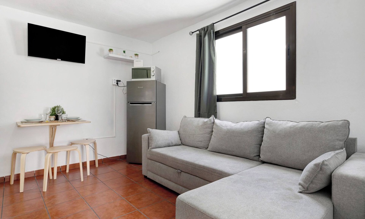 Soo Apartment | Vacation Home Diego with Sea View, Garden & Wi-Fi
