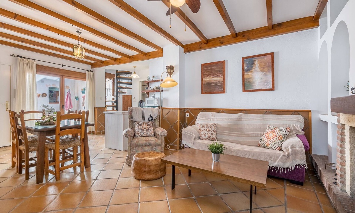 Murchas House | Vacation Home "El Valle Verde" with Mountain View, Private Terrace & Wi-Fi