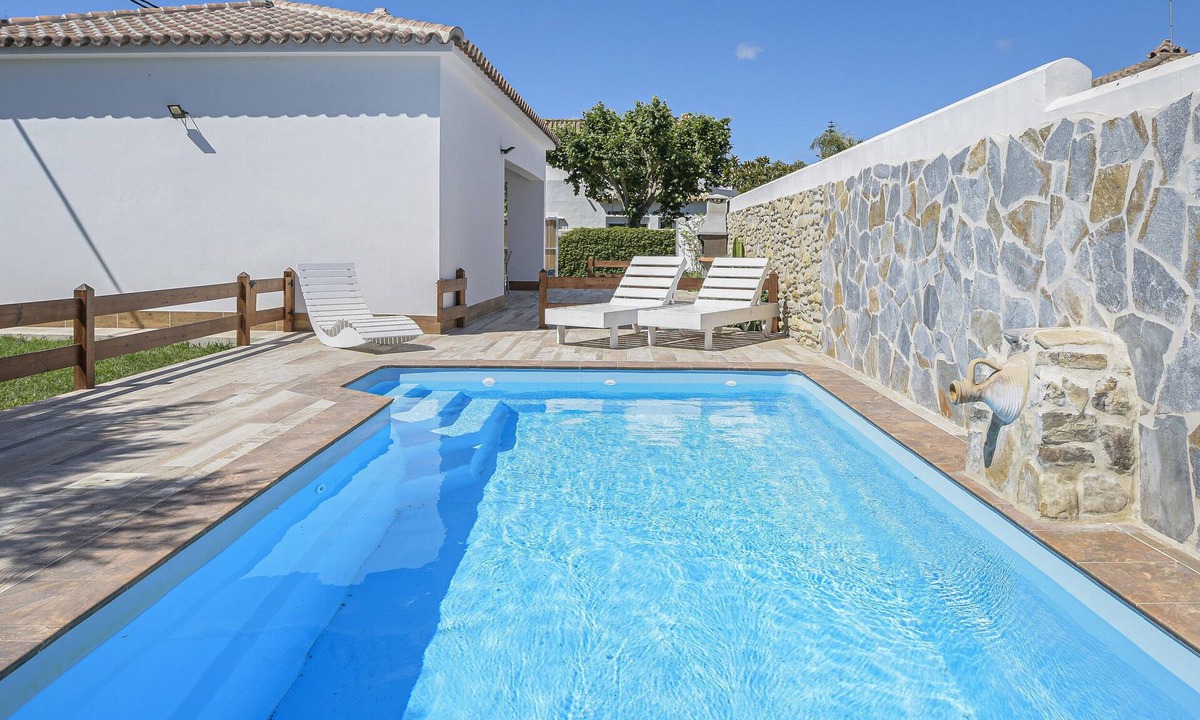 Zahora House | Vacation Home "Rocamar" with Mountain View, Pool, Wi-Fi, A/C, Terrace & Garden