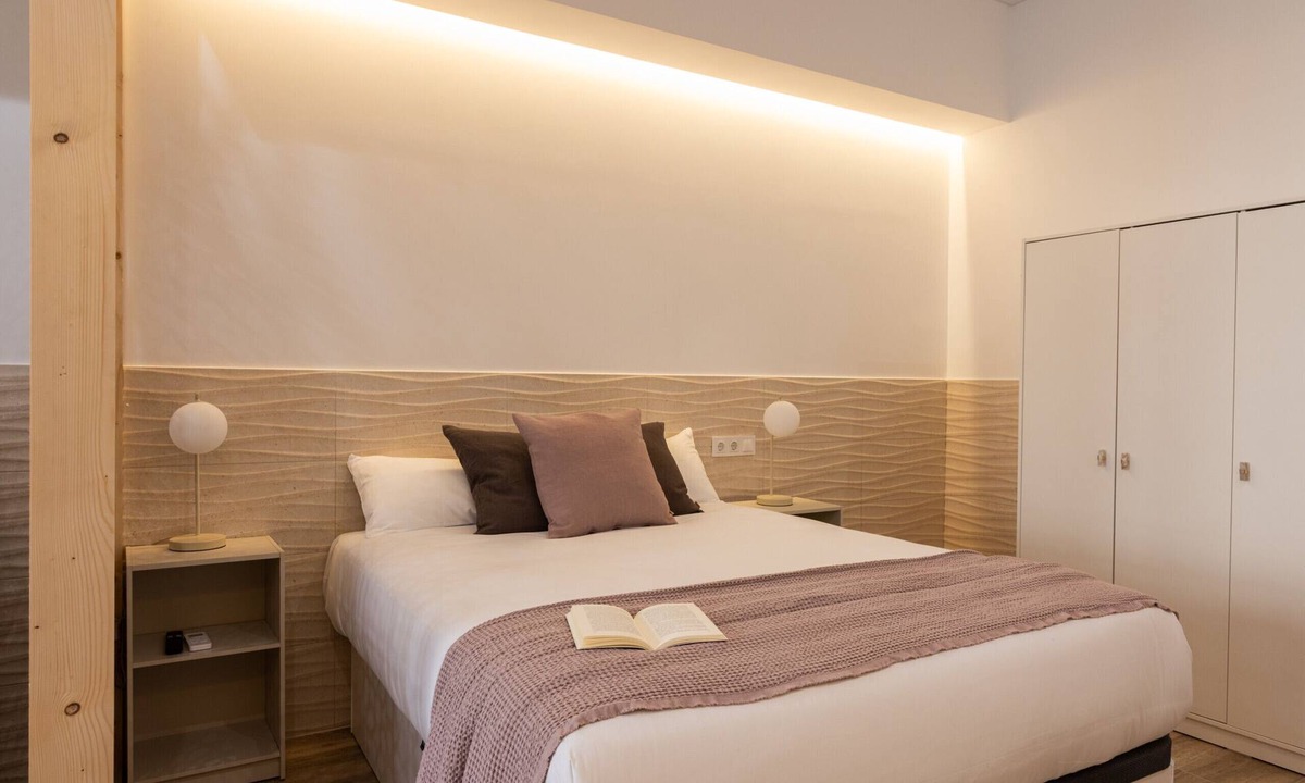 Safranar Apartment | Valencia Urban Suite IX | 4 Guests | A/C & Wi-Fi | Near the City Center