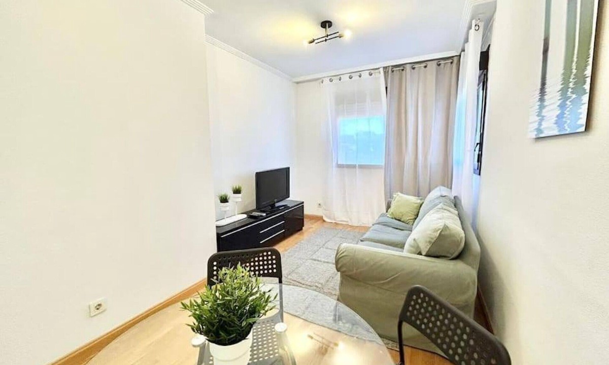 Villa de Vallecas Apartment | Valleca Tren Sierra Guadalupe 1 (1 bedroom apartment)