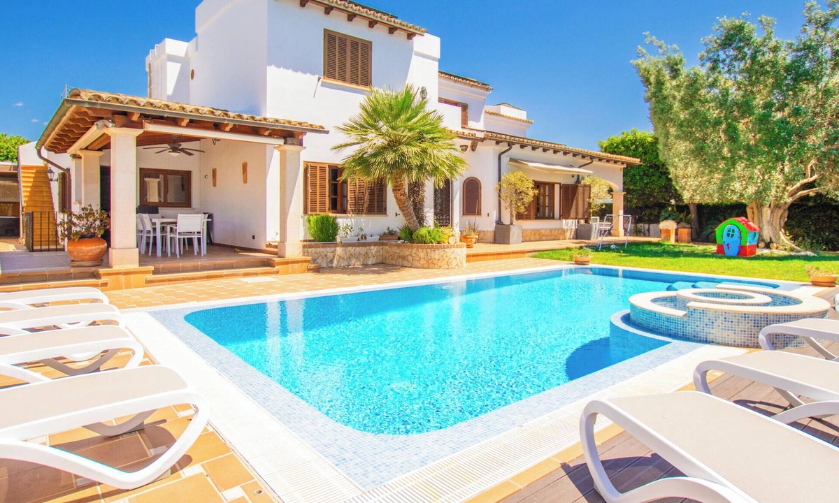 Can Pastilla Villa | Villa Anfos by Slow Villas