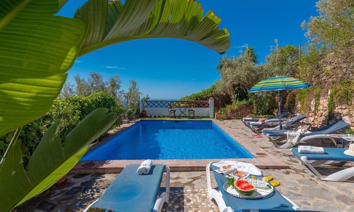 Frigiliana Villa | Villa Azul de Frigiliana by Ruralidays