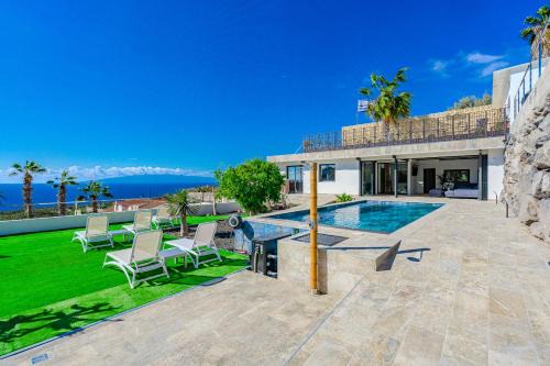 Adeje Villa | Villa CACTUS Tenerife sud piscine chauffée 10 personnes
