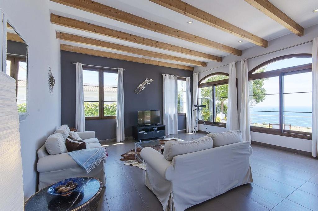 Sa Torre Villa | Villa con vista al mar y piscina privada cerca de Cala Blava