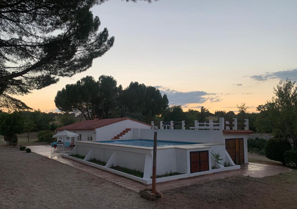 Villaviciosa de Odon House | Villa Finca con Piscina Jardín Zarzuela17