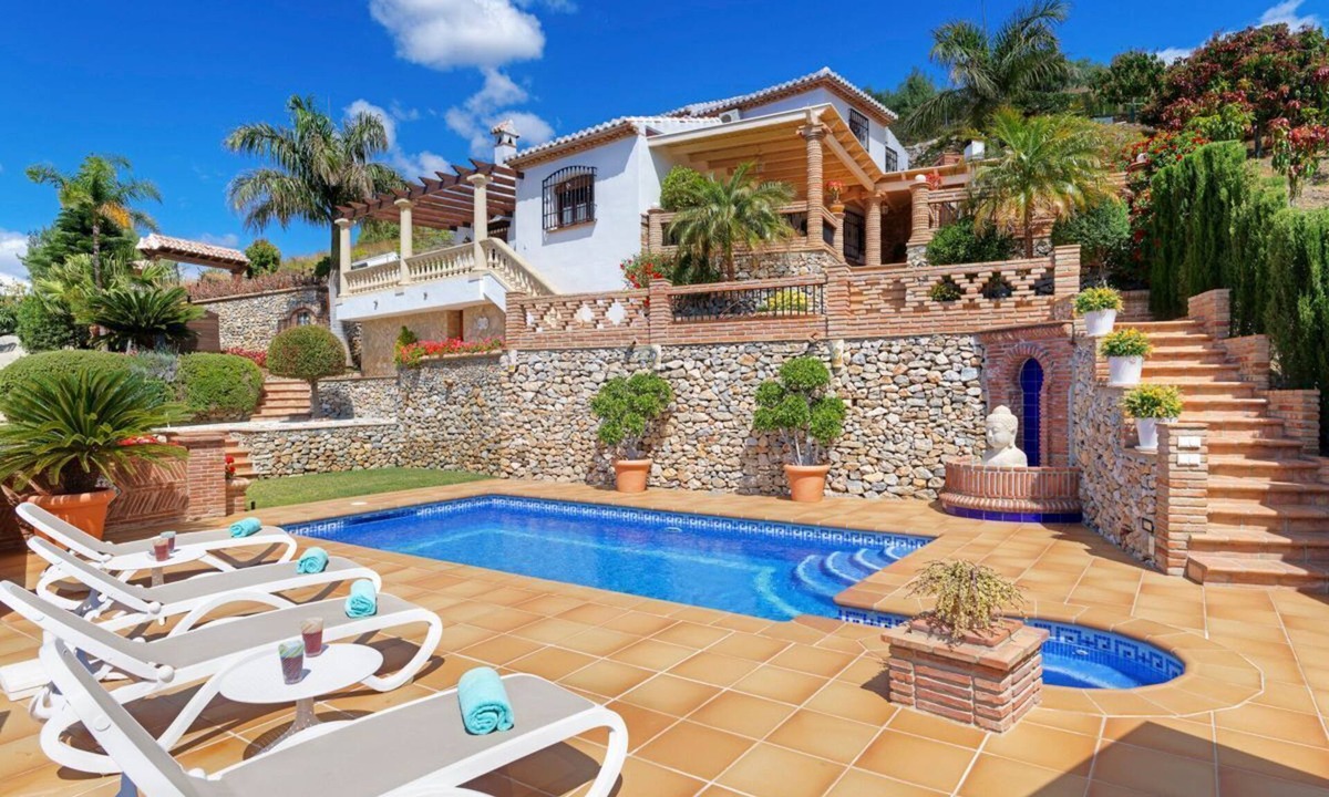 Frigiliana Villa | Villa Loli - Three Bedroom Villa, Sleeps 6