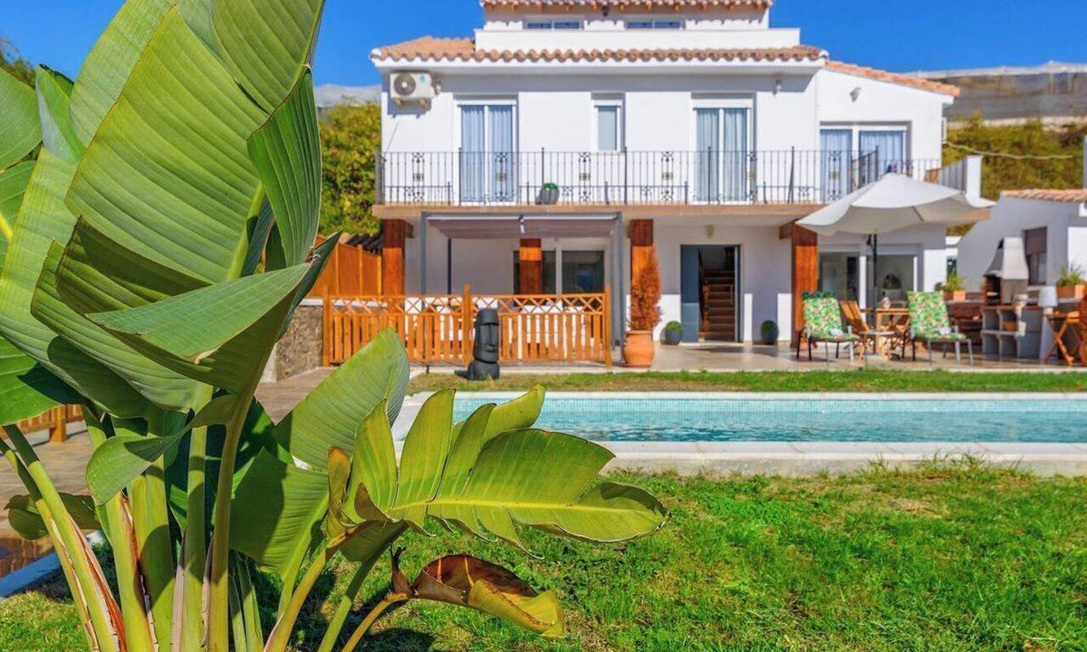 Mezquitilla Villa | Villa Matella Vélez-Málaga by Ruralidays