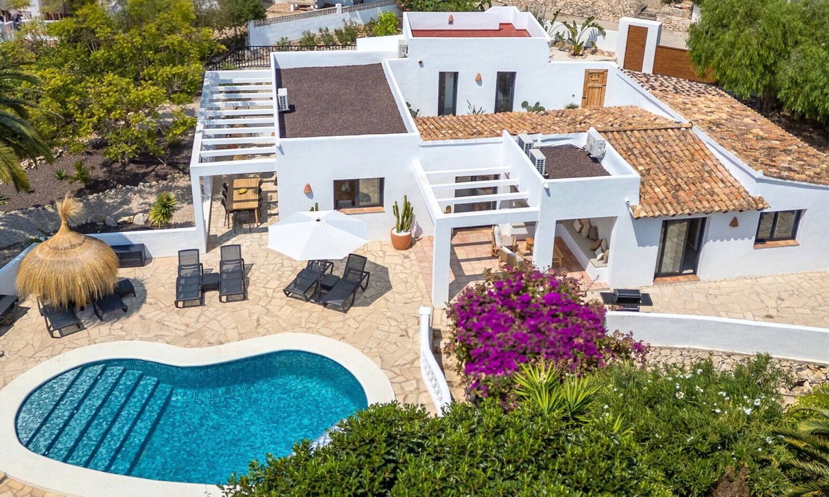 El Tesoro Villa | Villa Mesunari : Ibizan retreat in Moraira