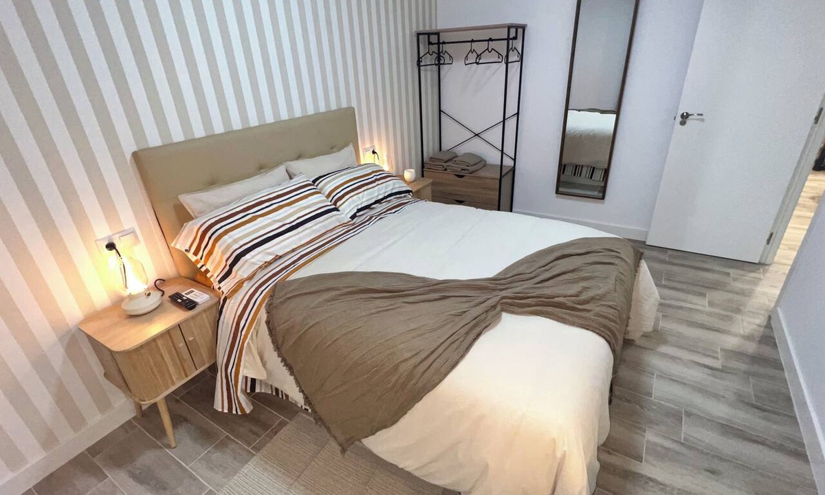 Villa de Vallecas Apartment | Villamadrid Home 2, ideal for families, 2 vacation apartments, 7 min. from the metro.
