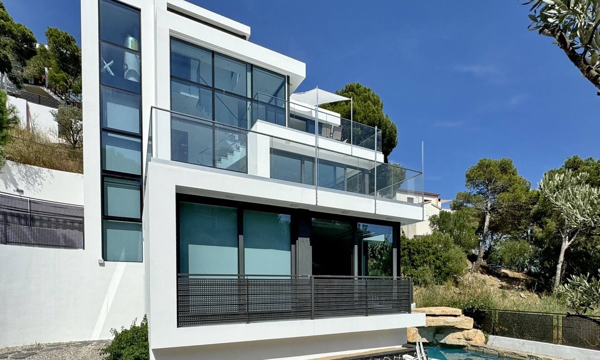 Llanca Villa | WELCS VILLA DE LUJO 176 EMP con piscina privada