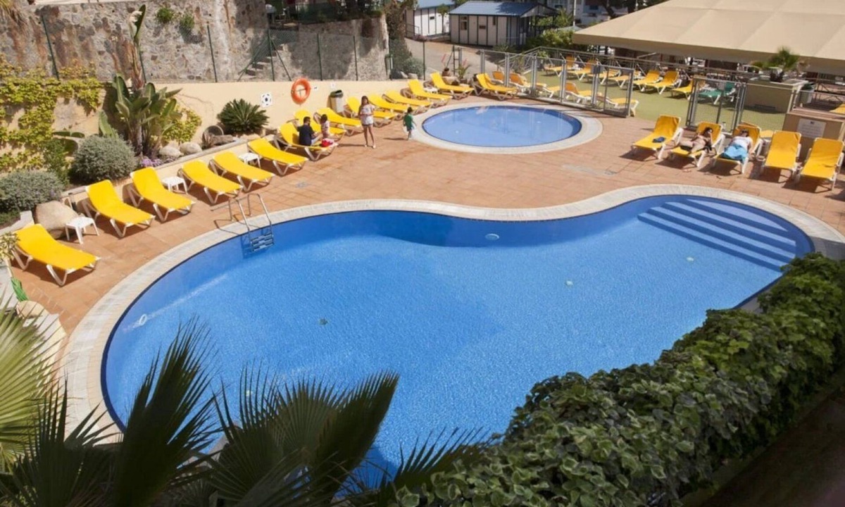 Calella House | ZEcamping 3 étoiles 200m plage piscine chiens acceptés locatif TV BBQ clim