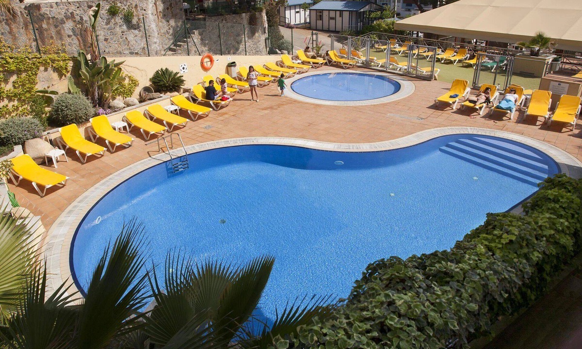 Calella House | ZEcamping 3* 200m plage piscine animaux acceptés locatif TV BBQ clim