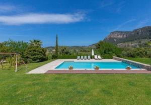 230 m² Villa ∙ 4 bedrooms ∙ 7 guests