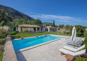 230 m² Villa ∙ 4 bedrooms ∙ 7 guests