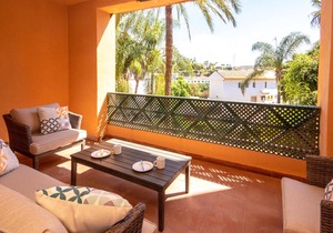Gorgeous apartment in Calahonda with WiFi