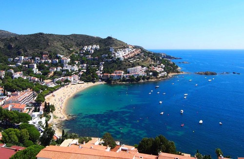 Roses Town Center Apartment | 120 m² Apartment ∙ 3 bedrooms ∙ 6 guests