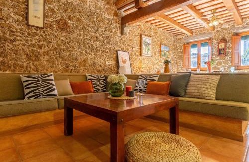 La Tallada d'Emporda House | 19th-century houses Salvador & Josefina & Graner, 9 km from the beautiful beaches
