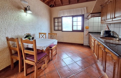 Buenavista del Norte House | 2 bedroom amazing home in Buenavista del Norte