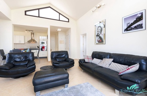Playa Blanca Villa | 2 Bedroom Villa, with Private Pool and A/C, Close to Town Centre