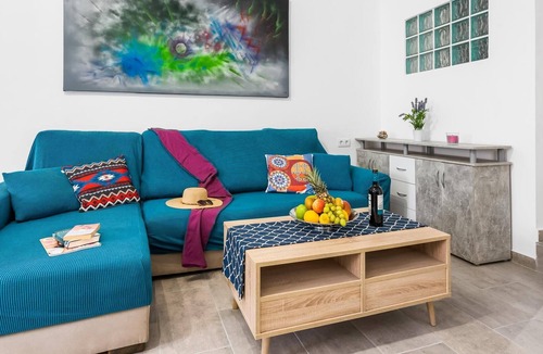 La Jaca Apartment | 2. The House of Rising Sun