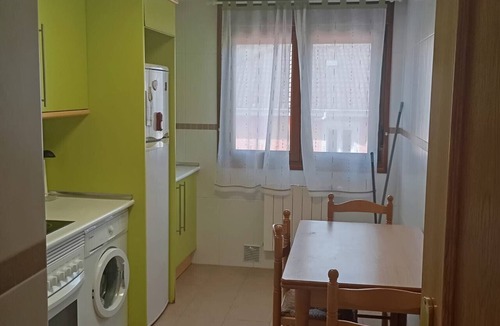 Arenas de Cabrales Apartment | 24B03 Apartamento espacioso en Arenas de Cabrales