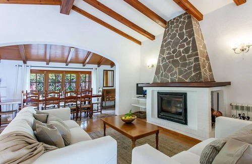 Pollensa Cottage | 3 bedroom country house with fruit garden, pool & outdoor kitchen.15 Mins Walk to Pollensa Old Town