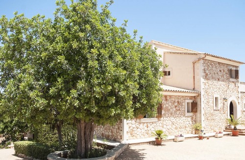 S'alqueria Blanca House | 4 bedroom accommodation in Porto Pet