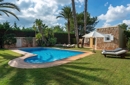 Sant Josep de sa Talaia Villa | 4 bedroom villa Belvedere with heated pool, jacuzzi close town & Playa den Bossa