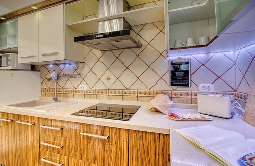 Puerto de la Cruz House | 4BR Wellness Villa | Pool, Sauna, Gym