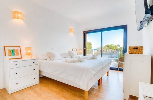 Costa de los Pinos Apartment | 80 m² Apartment ∙ 2 bedrooms ∙ 4 guests