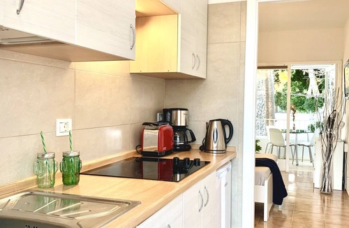 Las Rosas Apartment | 'A Holidays Home'- Tenerife South-Costa del Silencio
