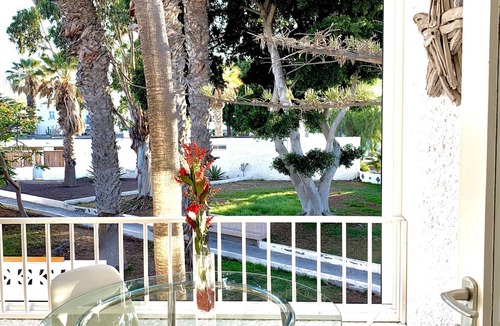 Las Rosas Apartment | 'A Holidays Home'- Tenerife South-Costa del Silencio