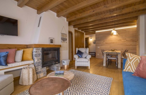 Esterri D'Aneu Apartment | Acogedor apartamento con balcón 48 1E