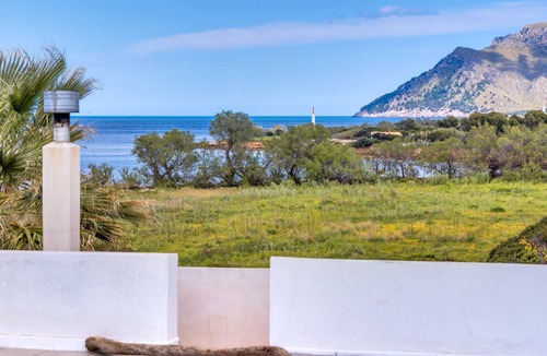 Colonia de Sant Pere House | Air Conditioned House with Terrace, Garden, Fantastic View & Wi-Fi