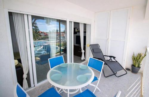Alcossebre Apartment | Al Andalus frente a la piscina - Playa Cargador ALBERT VILLAS