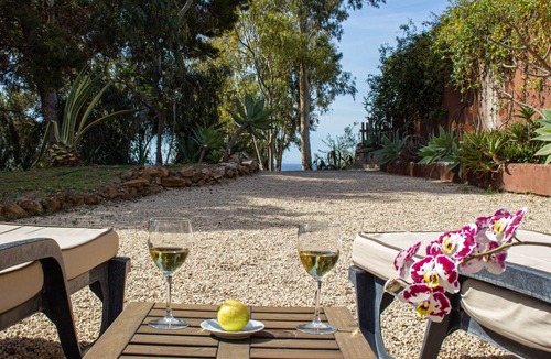 Mezquitilla Apartment | Albaida 2. Vacaciones en entorno privilegiado.