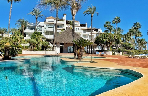 Urbanization Alcazaba Beach Apartment | Alcazaba Beach Apartment 3302