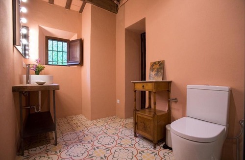 Santa Cristina de Aro Villa | Alquiler de casa rural completa: Masía del siglo XV en la Costa Brava